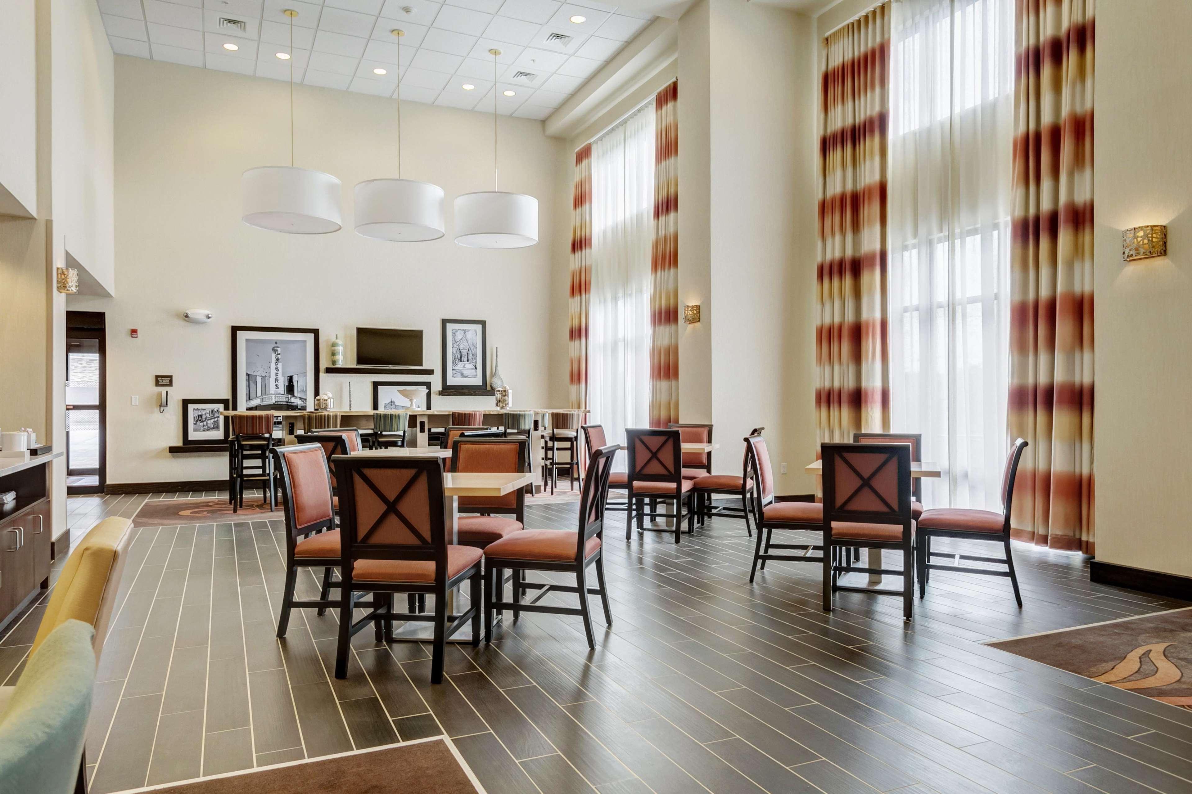Hampton Inn Поплар Блафф Экстерьер фото