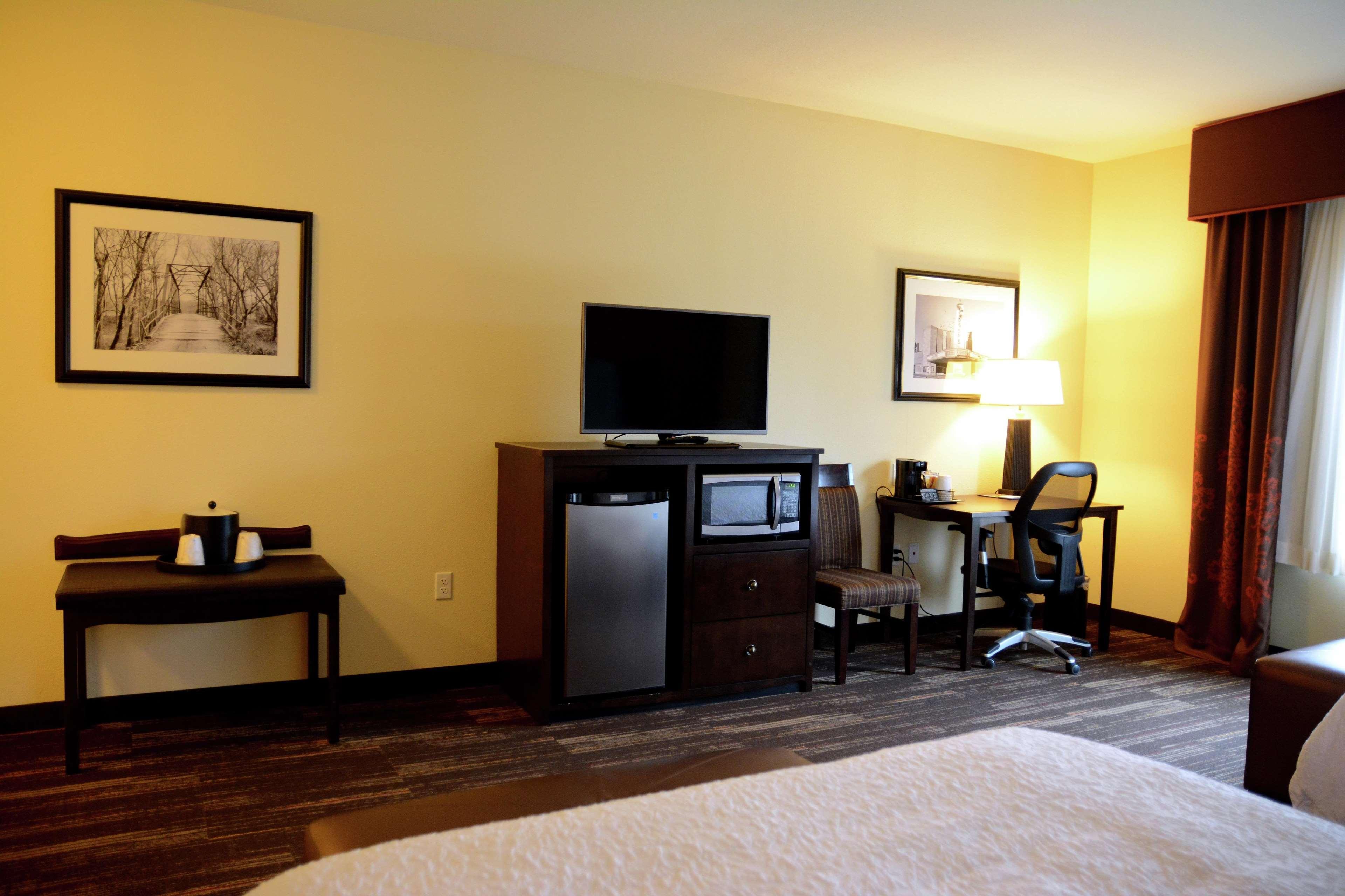 Hampton Inn Поплар Блафф Экстерьер фото
