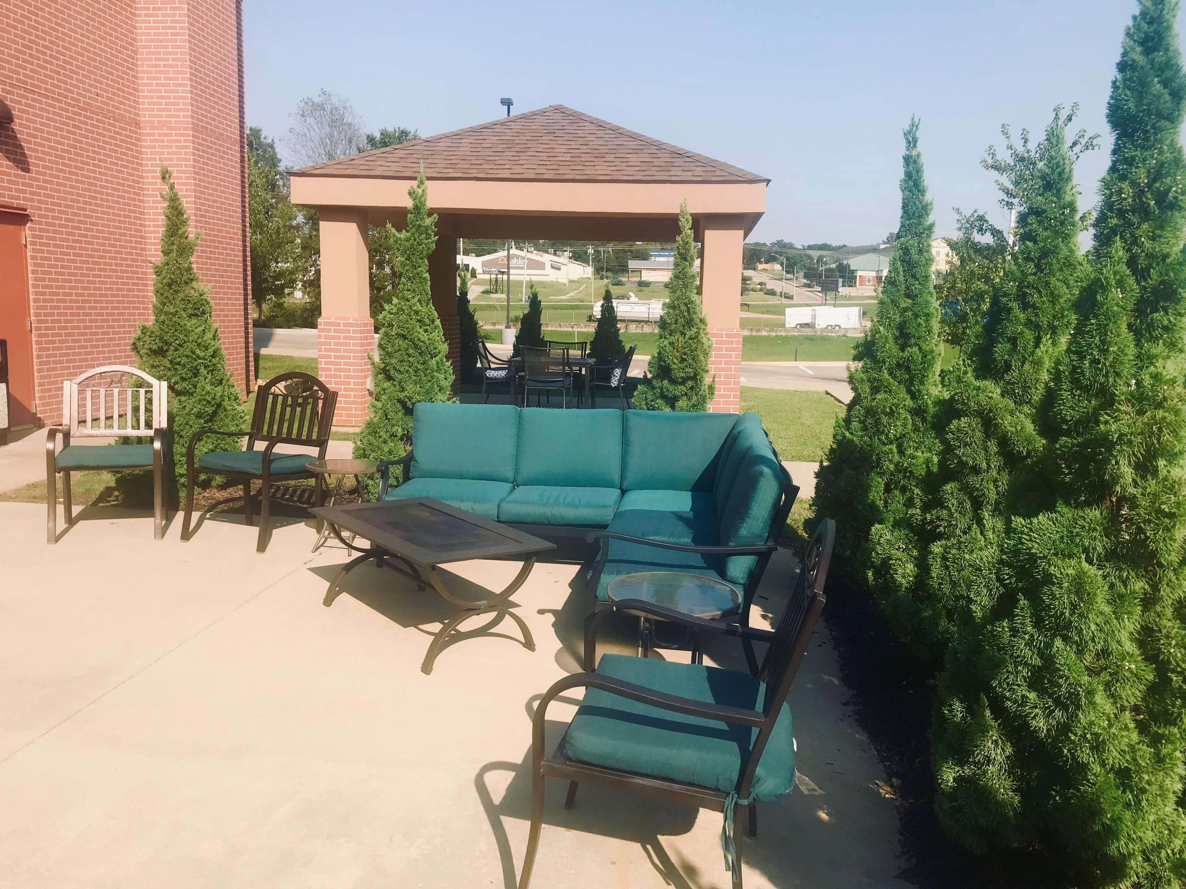 Hampton Inn Поплар Блафф Экстерьер фото