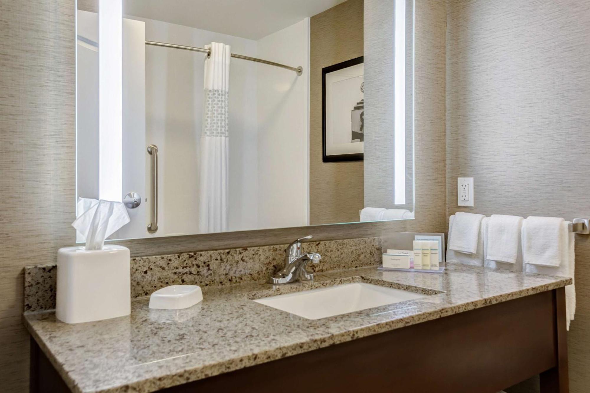 Hampton Inn Поплар Блафф Экстерьер фото